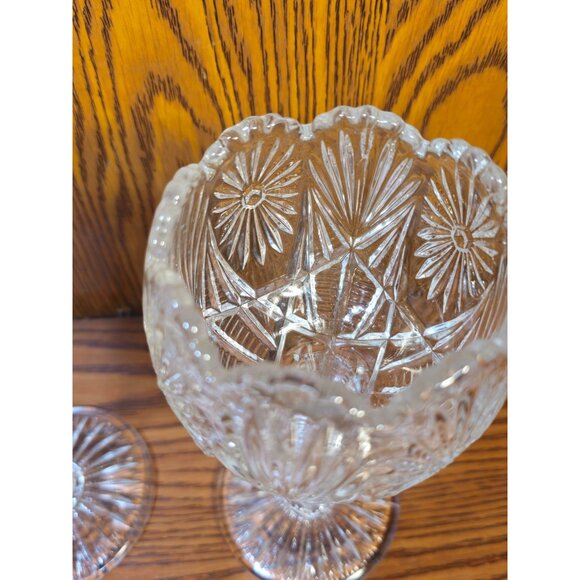 Vintage Clear Pressed Glass Goblets With Starburst Design  Set Of 2 - Picture 4 of 9
